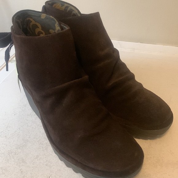 NEW FLY London Suede Ruched Ankle Boots w/ Tie YEBI Size 8.5 Euro 40 ESPRESSO - Picture 2 of 14